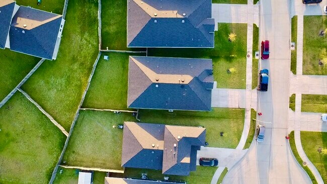 Building Photo - 31611 Farlam Farms Trl