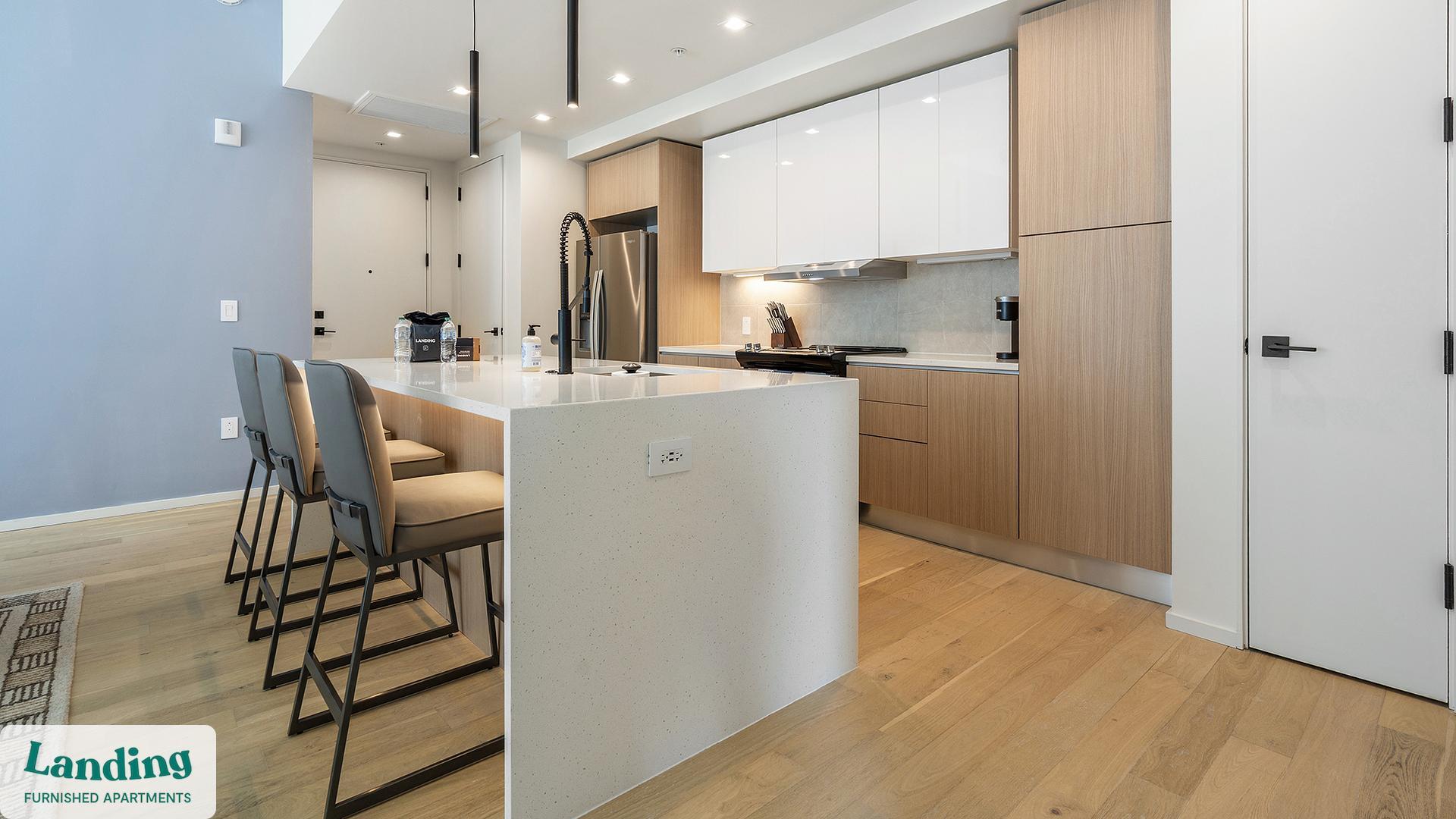 Building Photo - 143 E Commerce St