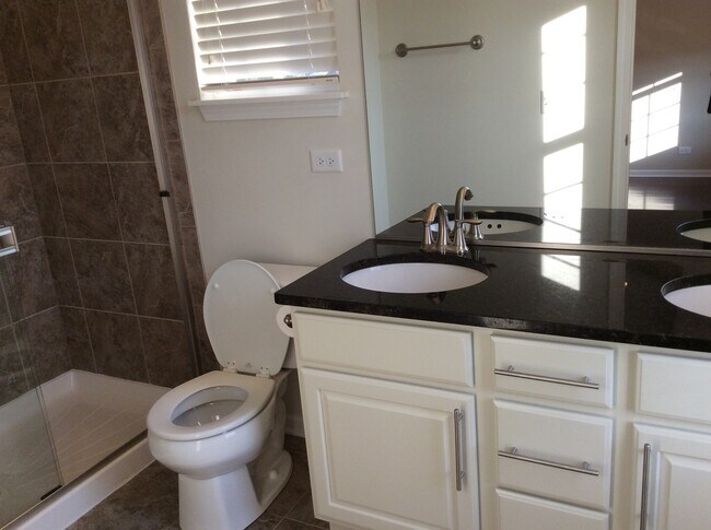 Building Photo - 3175 Coral Ln
