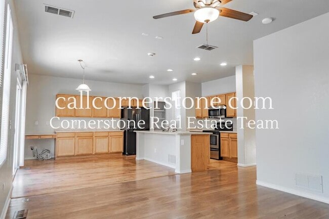 Building Photo - 6721 Rutherford Dr