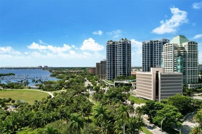 Building Photo - 2678 Tigertail Ave