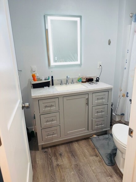 Building Photo - 69 Washington St