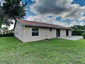 Building Photo - 2787 Flagstone Dr SE
