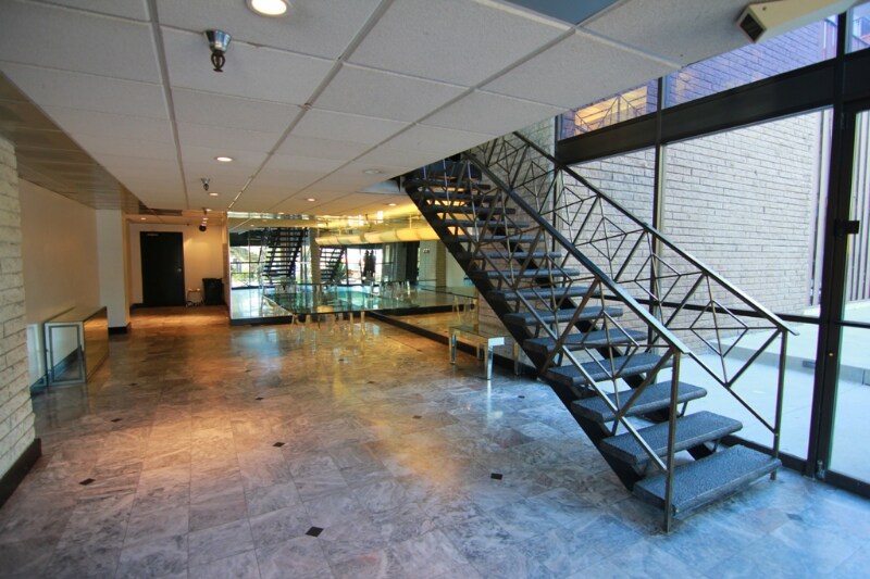 Building Photo - 3949 Los Feliz Blvd