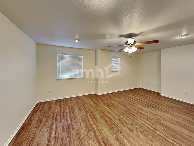 Building Photo - 5479 S Shawnee Way