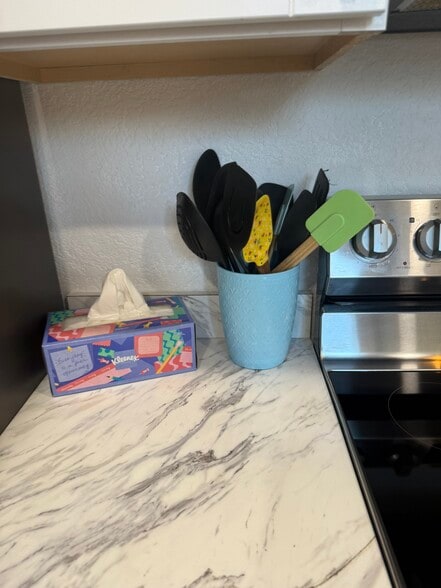 Building Photo - 826 7th Ave N