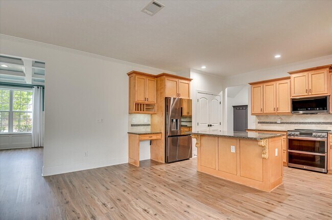 Building Photo - Home For Rent: 765 Mural Lake Ct Grovetown, GA 30813