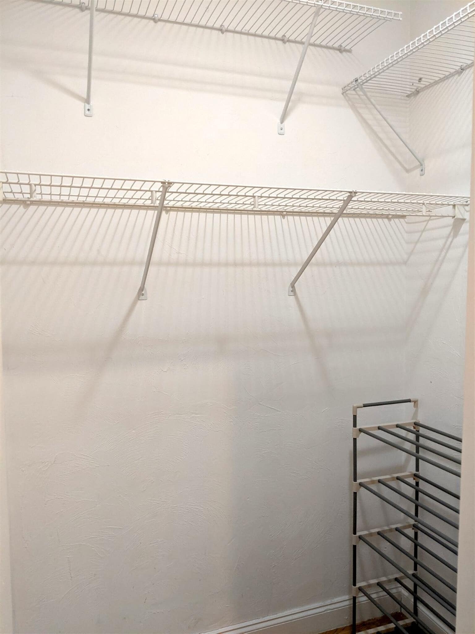 Building Photo - 15 Pearl St