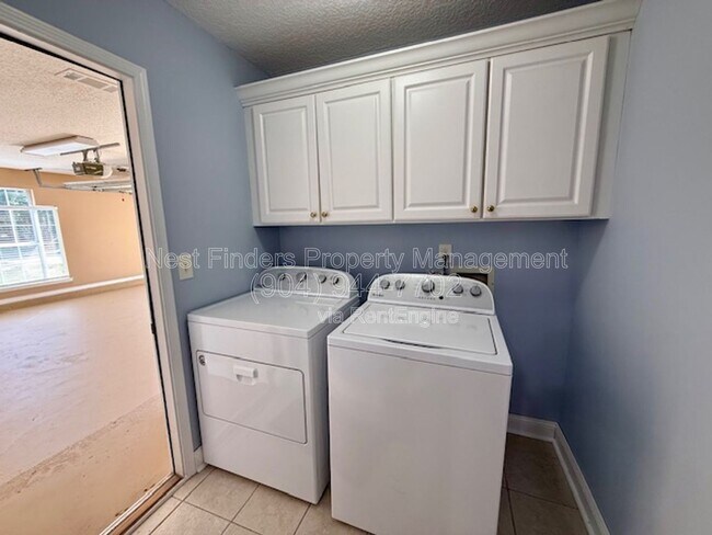 Building Photo - 11304 Landing Estates Dr