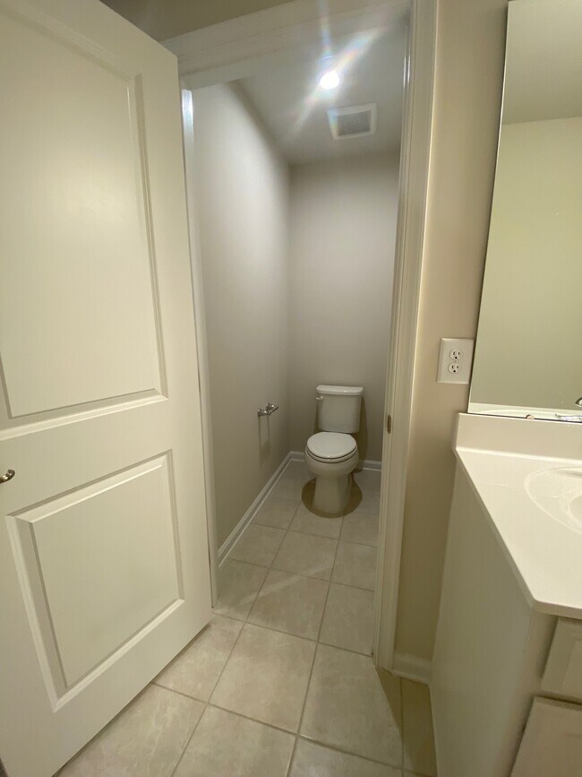 Building Photo - 126 Bicameral Ln