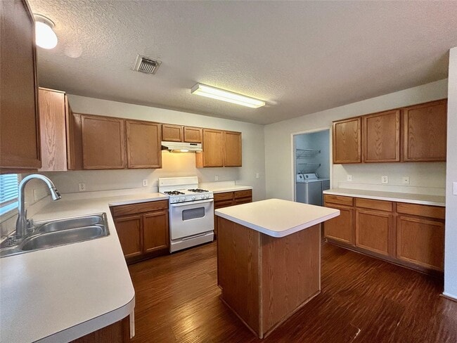 Building Photo - 14954 Sugar Peak Dr