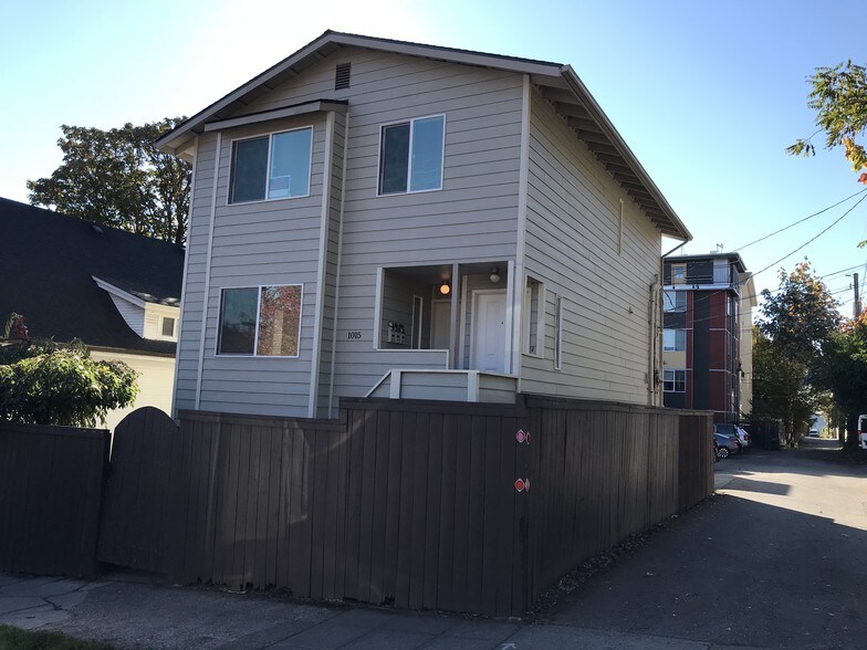 Primary Photo - 1015 E Jefferson St