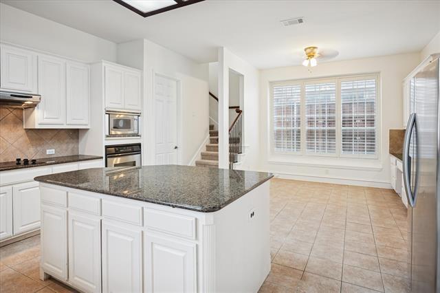 Building Photo - 2329 All Saints Ln