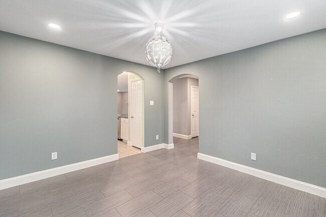 Building Photo - 18103 Red Ash Ct