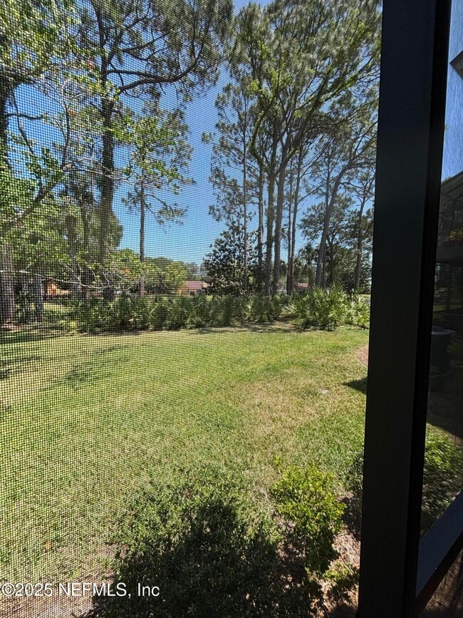 Building Photo - 836 Shoreline Cir