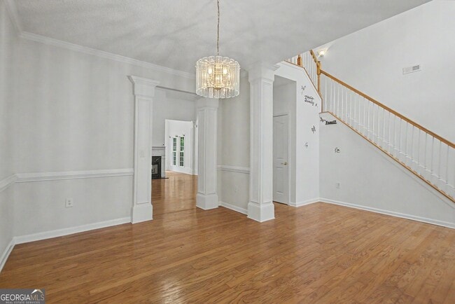 Building Photo - 255 Squire Ln