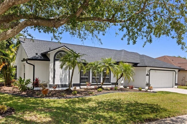 Building Photo - 800 Potomac Dr