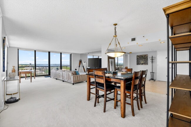 Building Photo - 4100 N Ocean Dr