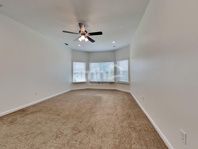 Building Photo - 244 Deerfield Forest Dr