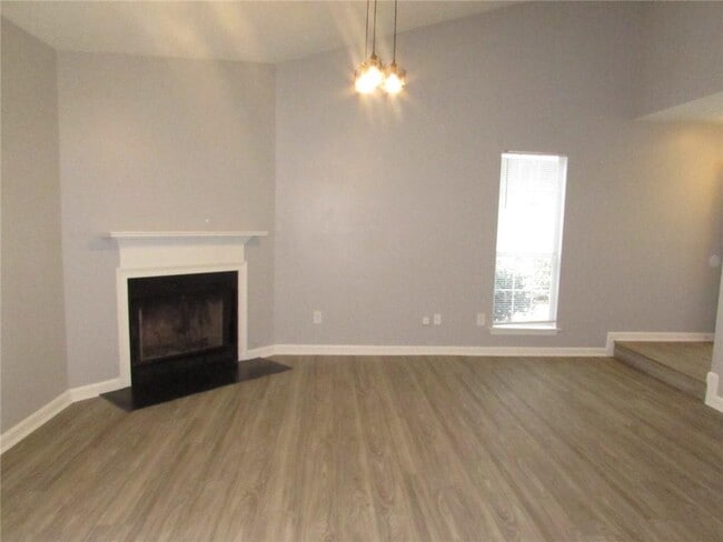 Building Photo - 4032 Settlers Hill Way