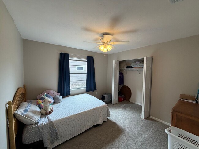 Building Photo - 4 Bed 2 Bath In Sable Chase