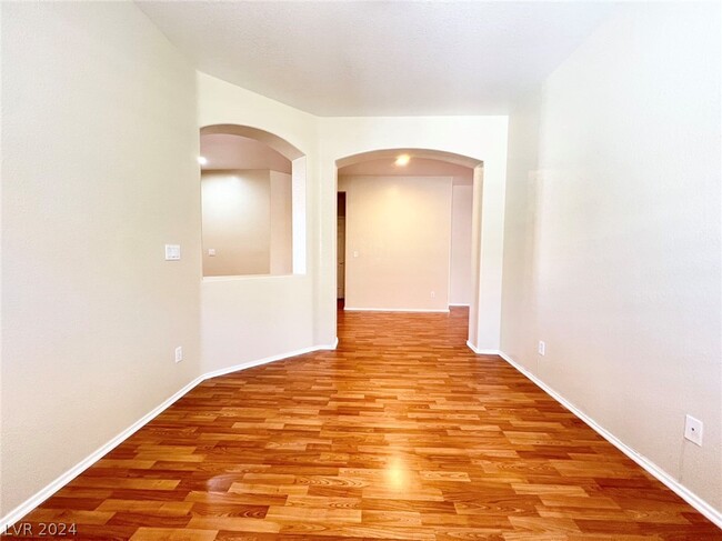 Building Photo - 2985 Panorama Ridge Dr