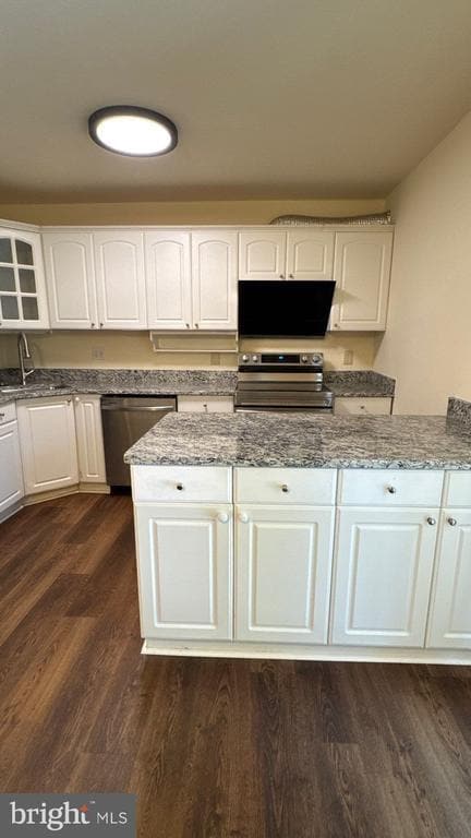 Building Photo - 3458 Plumtree Dr