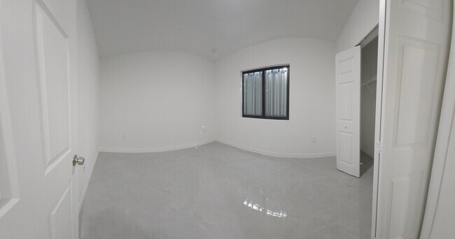 Building Photo - 2970 NW 48th St