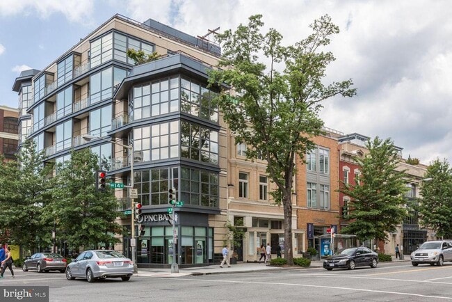 Building Photo - 1133 14th St NW