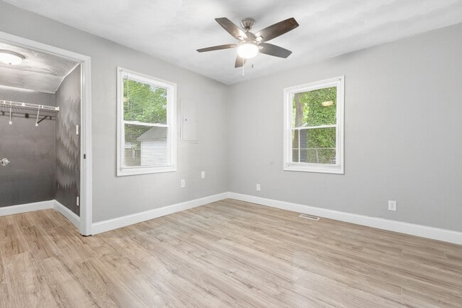 Building Photo - Move In Ready Norfolk Home!!
