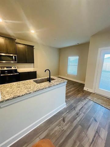 Building Photo - 312 Lone Wolf Trl