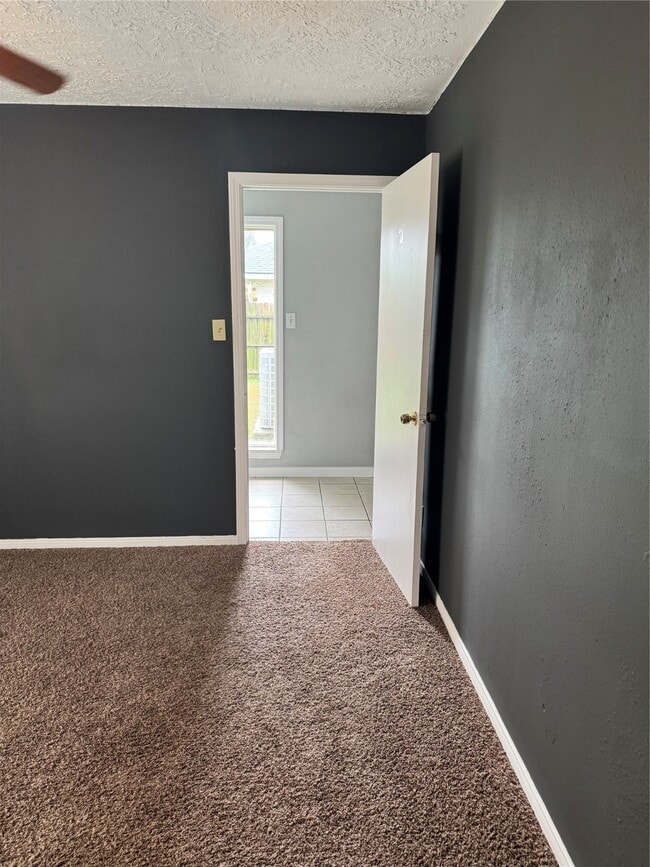 Building Photo - 11123 Cayman Mist Dr