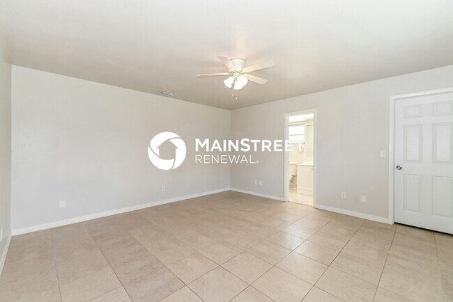 Building Photo - 3 Bedroom Pet-Friendly Home in CAPE CORAL,...