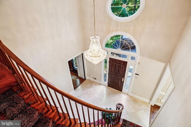 Building Photo - 9454 Newbridge Dr