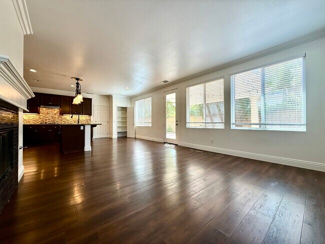 Building Photo - 13642 Pinnacle Way