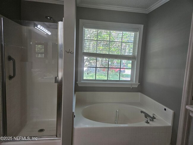 Building Photo - 2338 Cool Springs Dr N