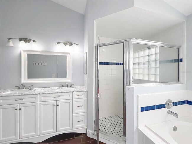 Building Photo - 3020 Hartland Ct