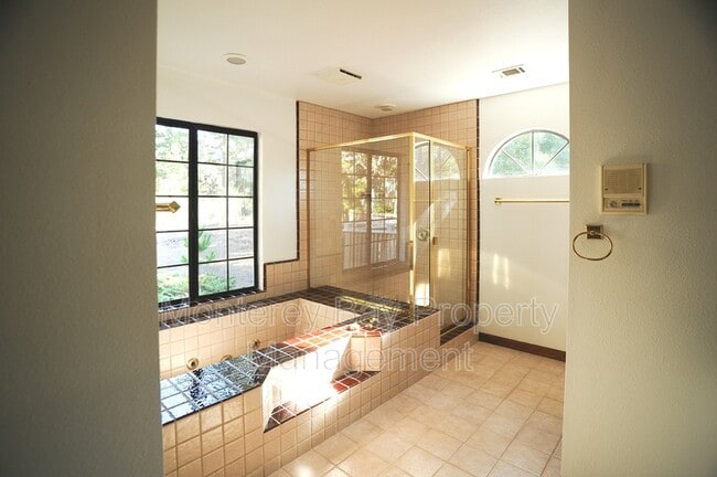 Building Photo - 3045 Lopez Rd