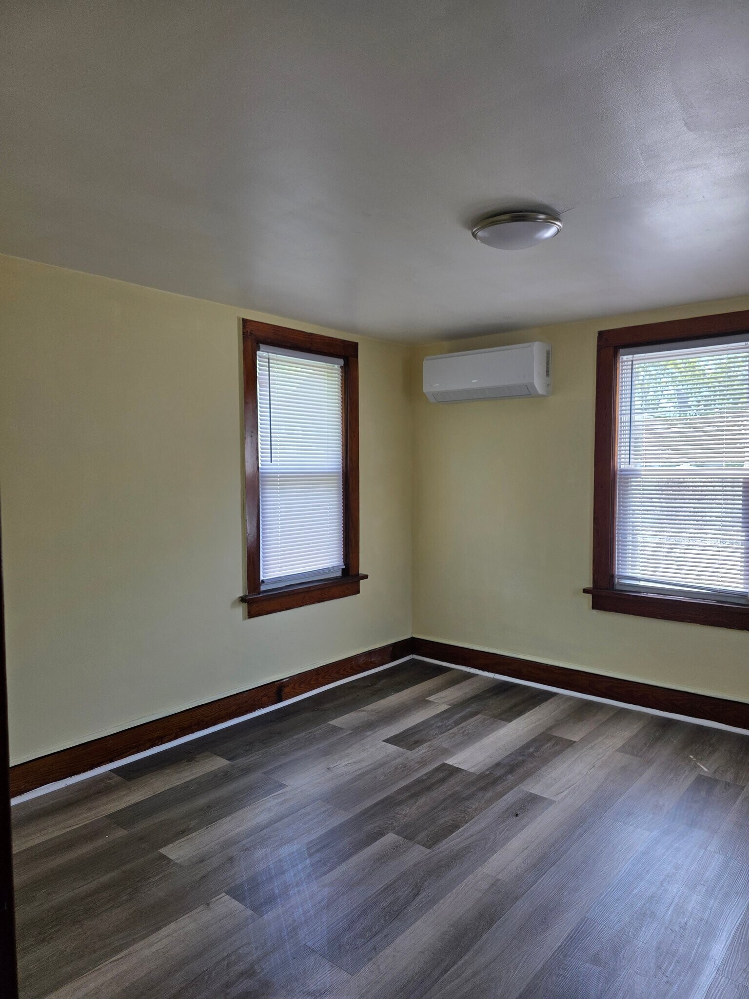 Building Photo - 2805 PA-611
