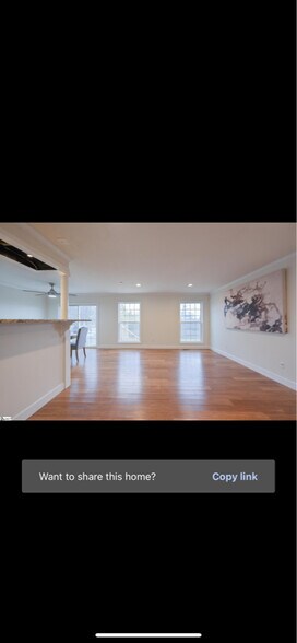 Building Photo - 15 Watkins Bridge Rd