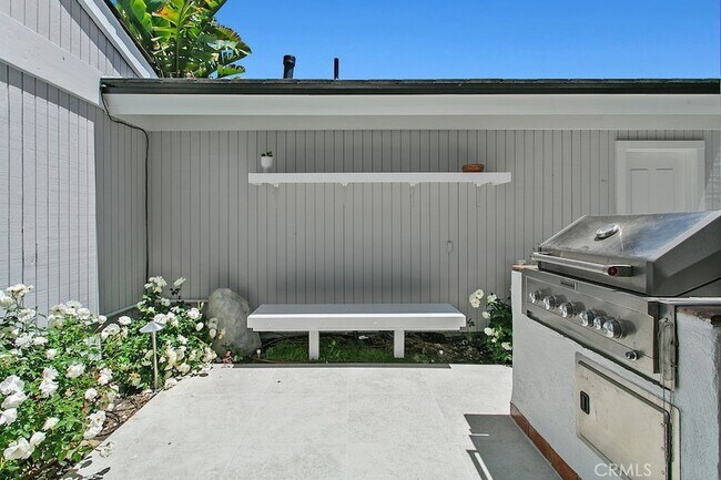 Building Photo - 33925 Faeroe Bay