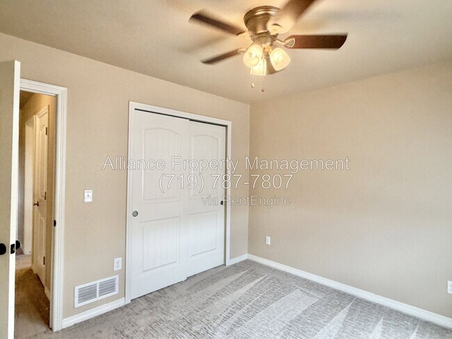 Building Photo - 7270 Araia Dr