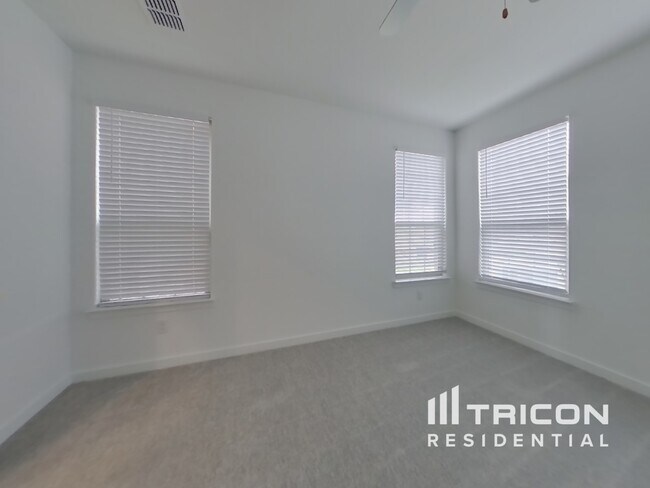 Building Photo - 2708 Brushy Lk Dr