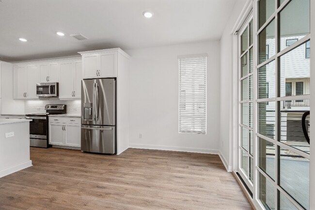 Building Photo - 416 Burton Dr
