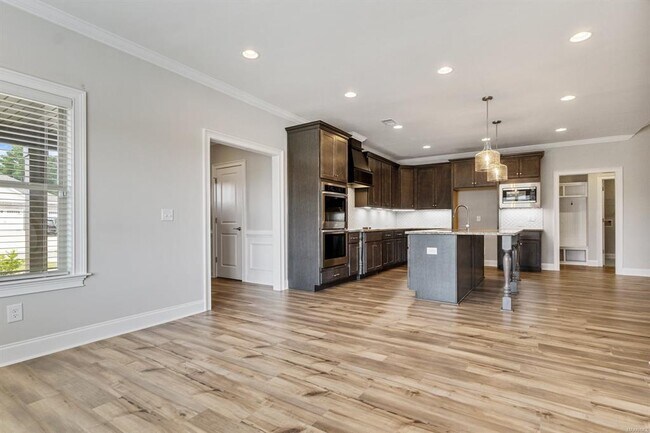 Building Photo - 1420 Wildlife Wy