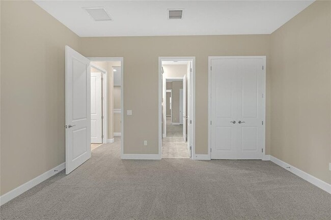 Building Photo - 14941 RedCove Pl