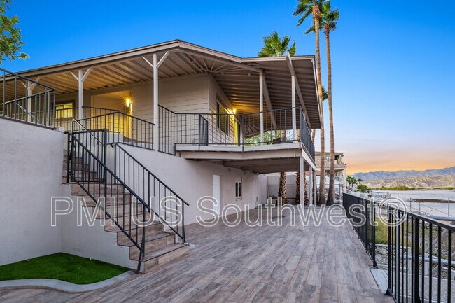 Building Photo - 437 Riverfront Dr