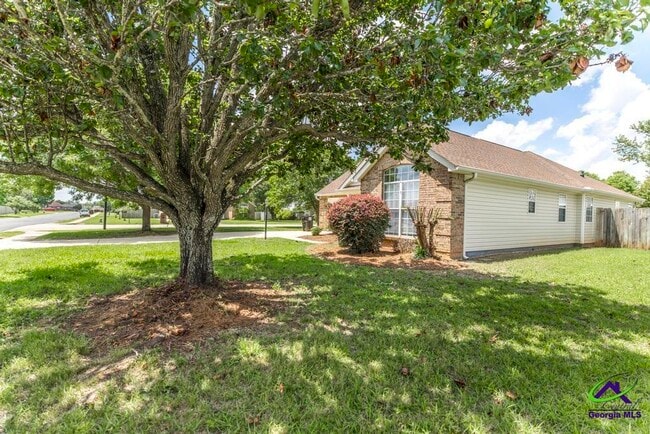 Building Photo - 462 Falkirk Dr