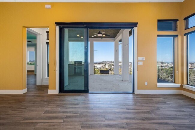 Building Photo - 16205 Coral Stone Way