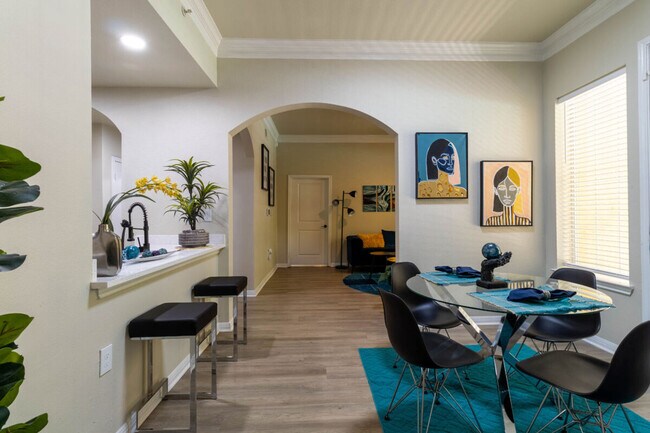 Building Photo - Get Up to 5 Weeks Free with Your New Lease